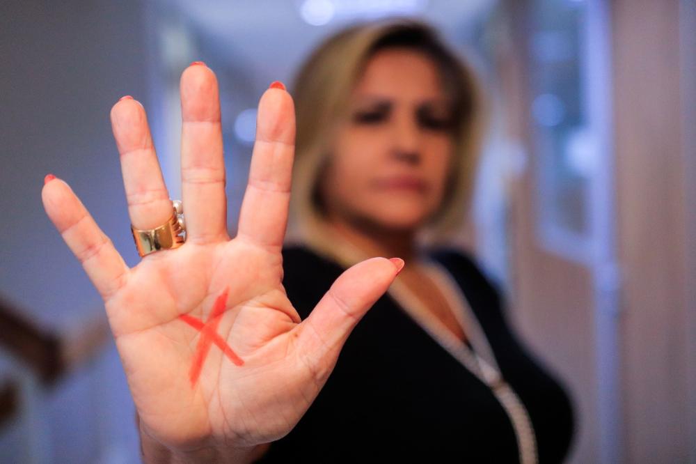 Capa da notícia: Aluguel Social completa um ano garantindo dignidade e um novo começo para mulheres e seus filhos